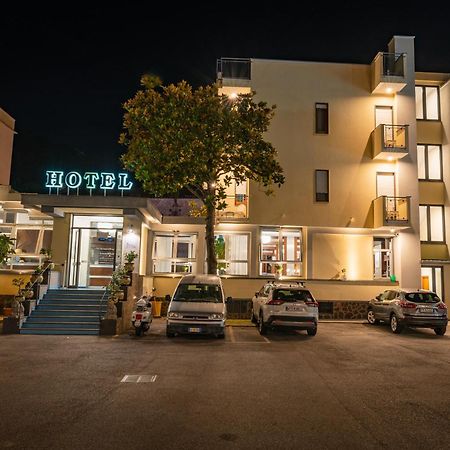 Hotel San Pietro Майорі Екстер'єр фото