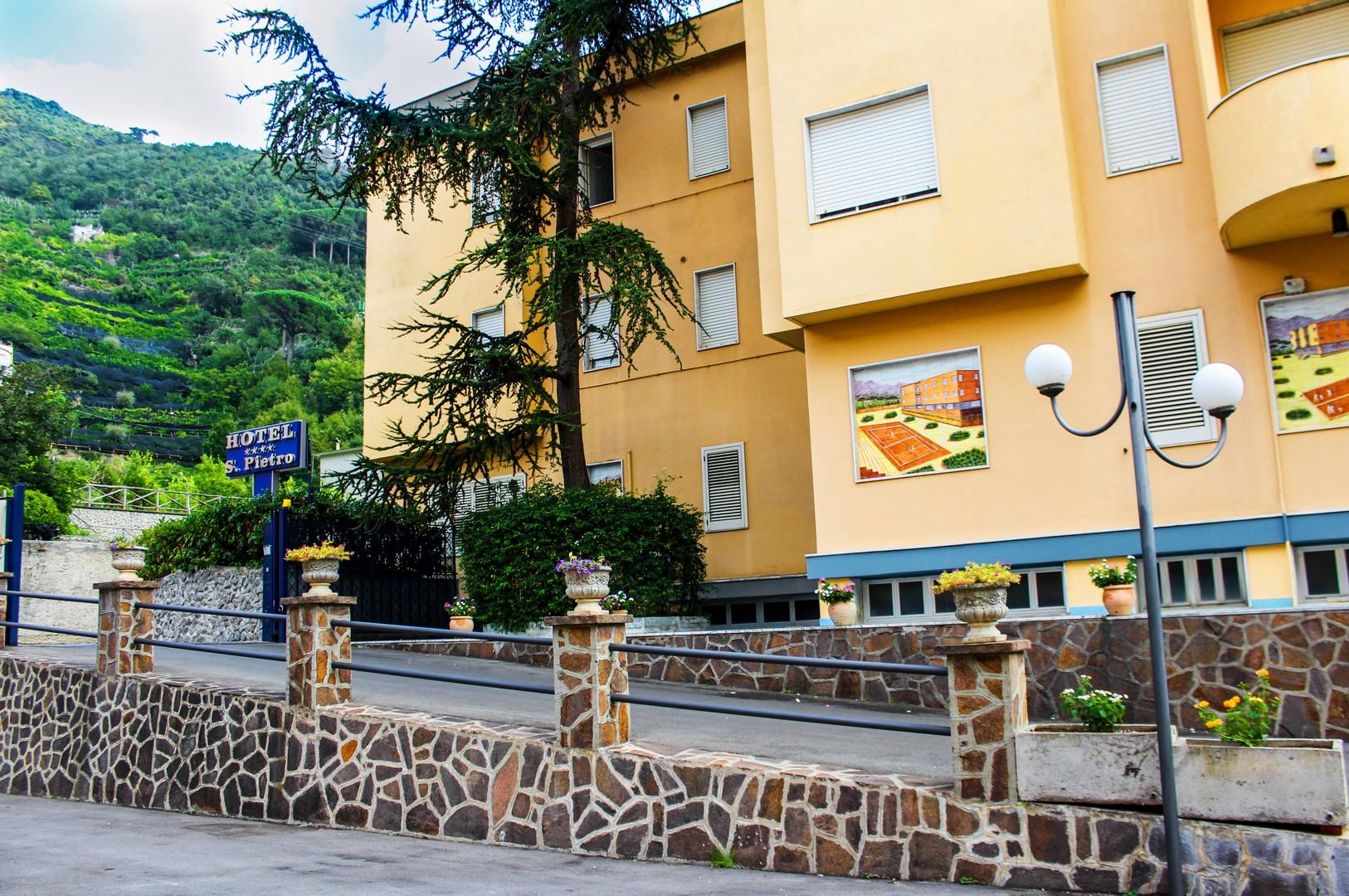 Hotel San Pietro Майорі Екстер'єр фото