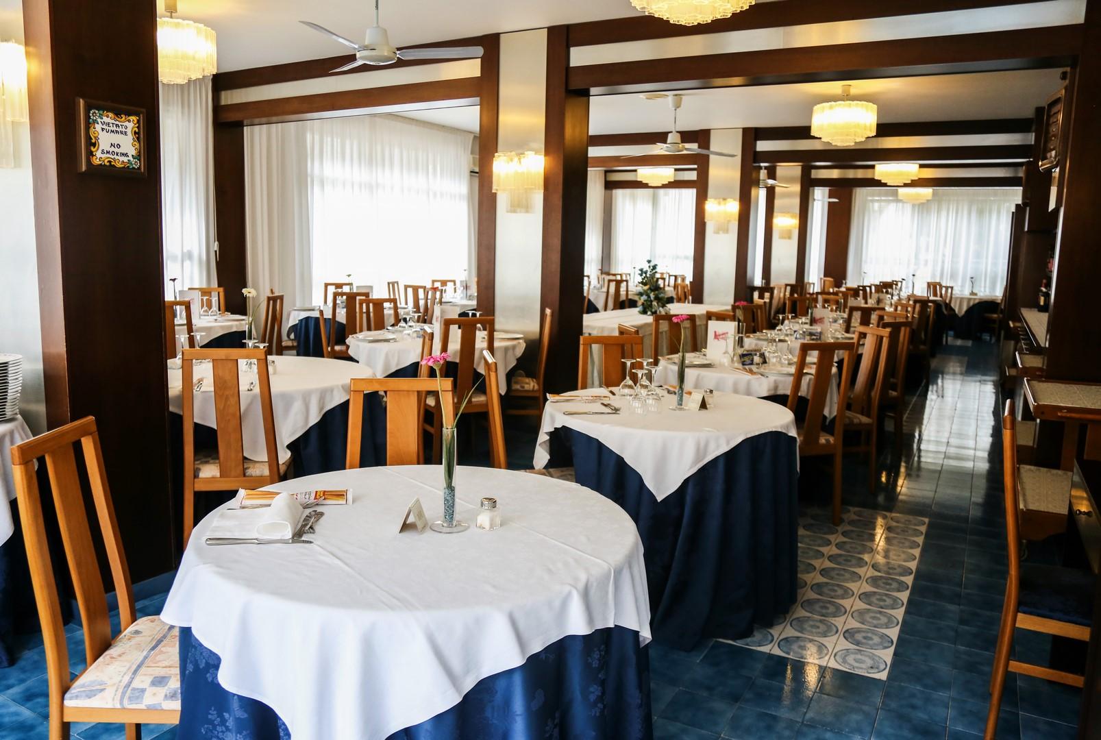Hotel San Pietro Майорі Екстер'єр фото