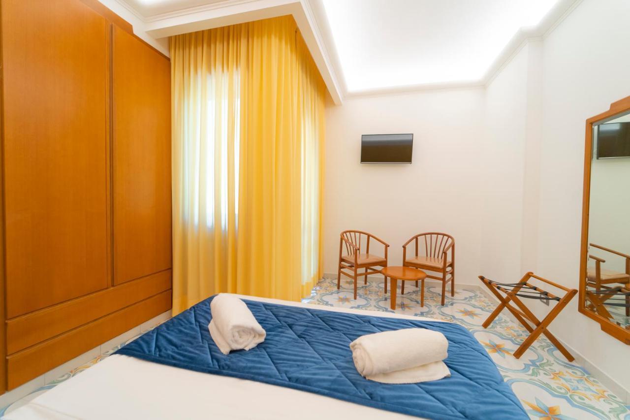 Hotel San Pietro Майорі Екстер'єр фото