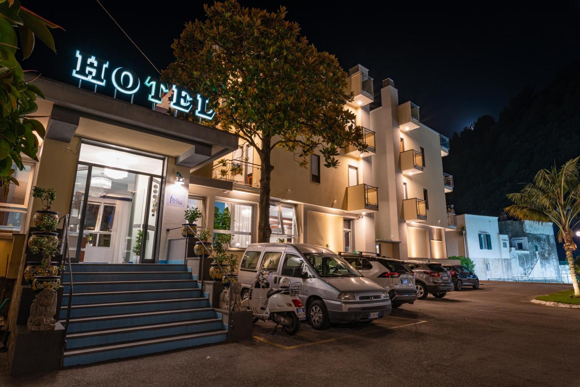 Hotel San Pietro Майорі Екстер'єр фото