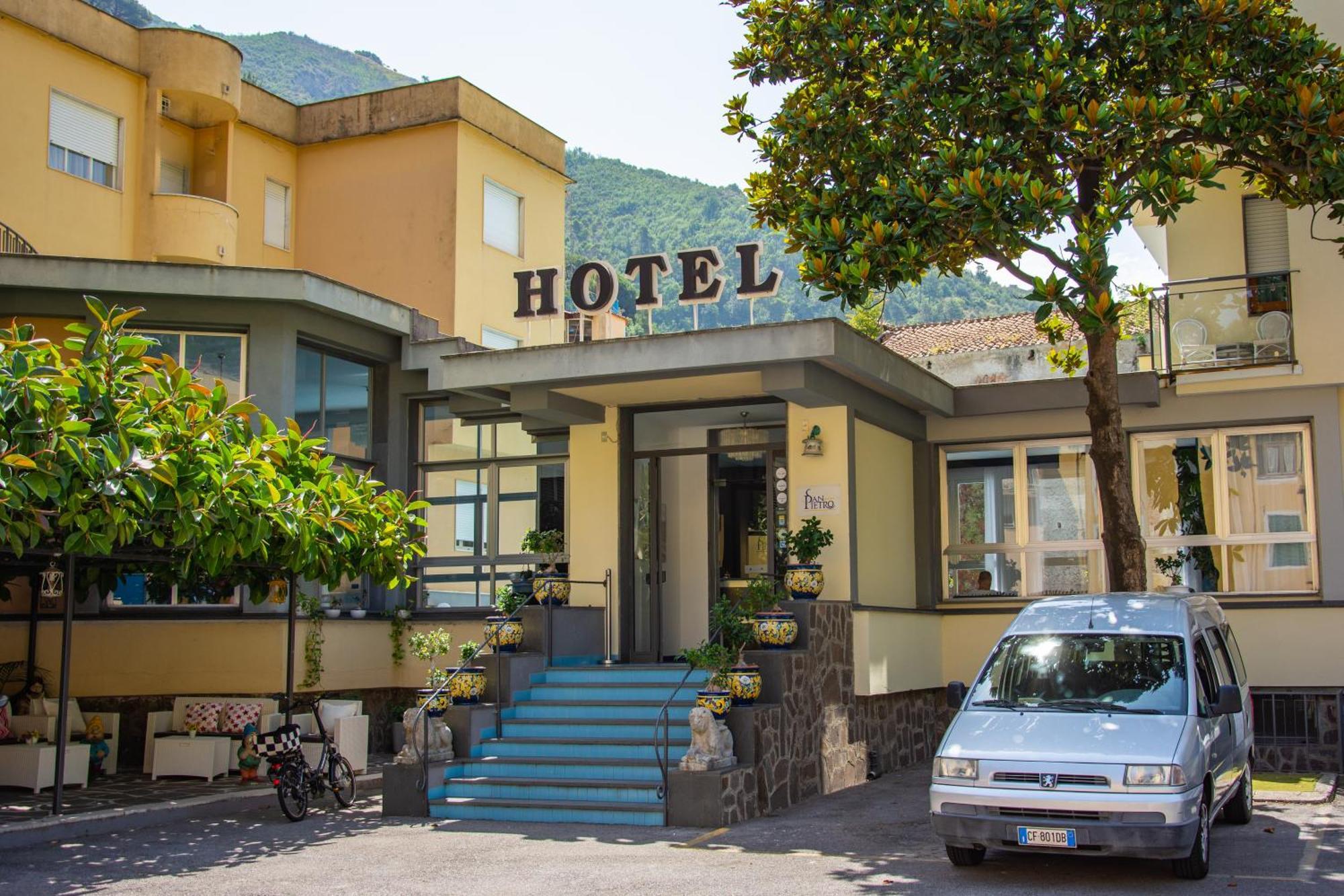 Hotel San Pietro Майорі Екстер'єр фото