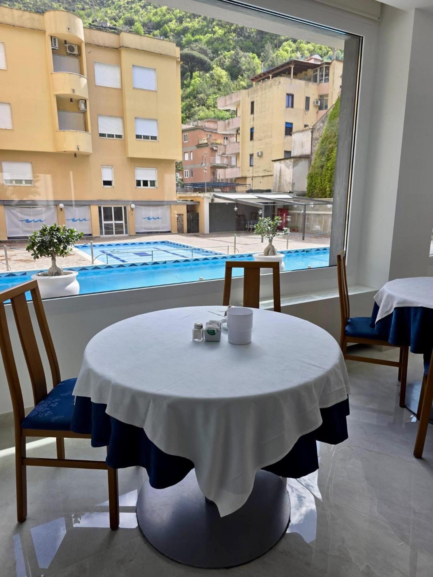 Hotel San Pietro Майорі Екстер'єр фото